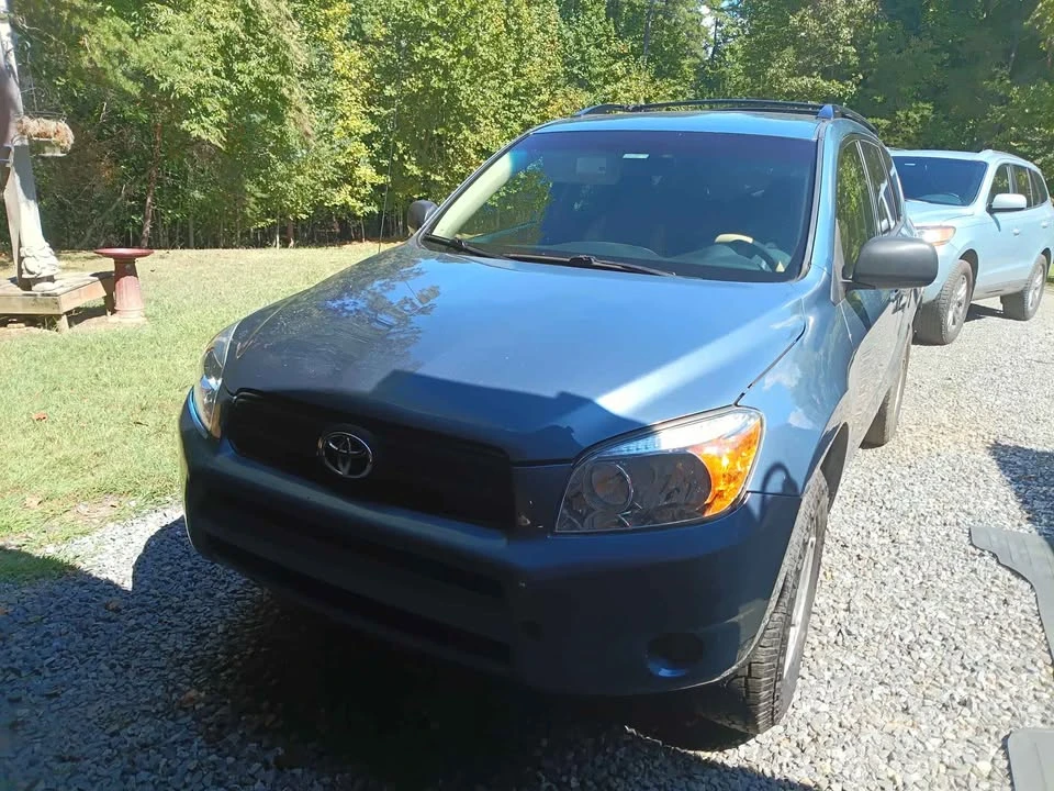 2007 Toyota RAV4 3rd Gen - Image 2 of 8
