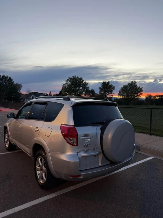 2007 Toyota RAV4 3rd Gen - Image 3 of 14