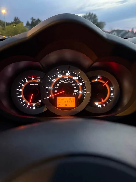 2007 Toyota RAV4 3rd Gen - Image 12 of 14
