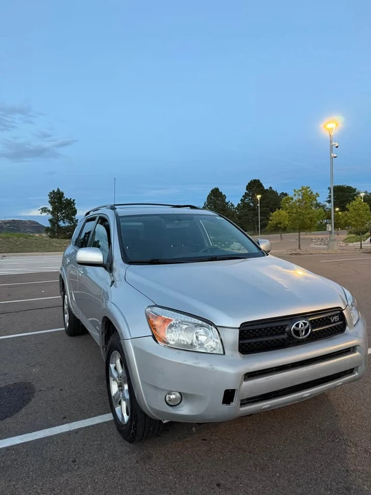 2007 Toyota RAV4 3rd Gen - Image 2 of 14