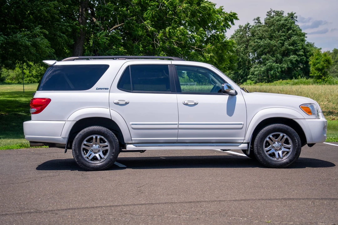 2007 Toyota Sequoia 1st Gen - Image 7 of 31