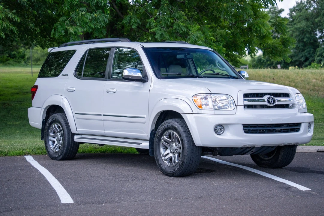 2007 Toyota Sequoia 1st Gen - Image 8 of 31