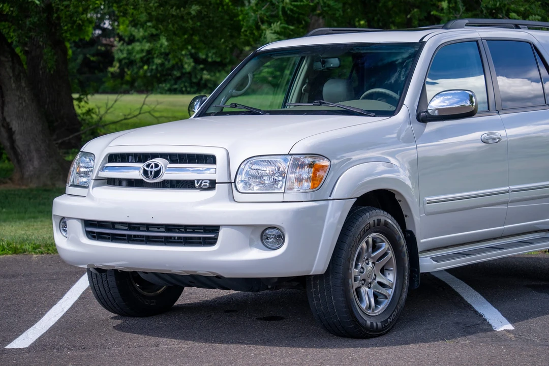 2007 Toyota Sequoia 1st Gen - Image 10 of 31