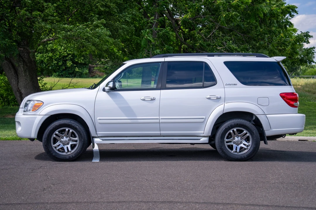 2007 Toyota Sequoia 1st Gen - Image 3 of 31
