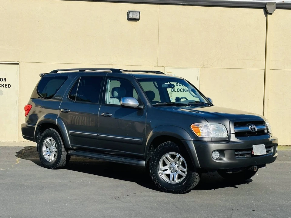 2007 Toyota Sequoia 1st Gen - Image 2 of 21