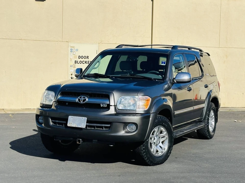 2007 Toyota Sequoia 1st Gen - Image 3 of 21