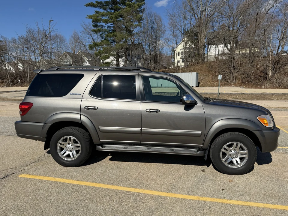 2007 Toyota Sequoia 1st Gen - Image 6 of 31
