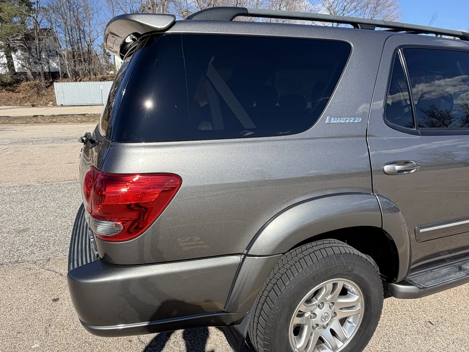 2007 Toyota Sequoia 1st Gen - Image 14 of 31