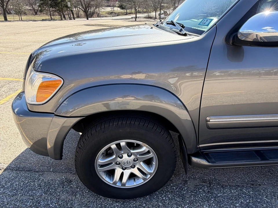 2007 Toyota Sequoia 1st Gen - Image 11 of 31