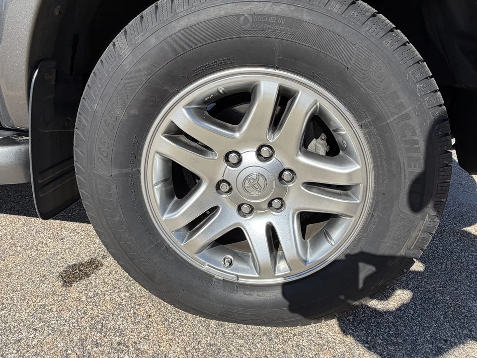 2007 Toyota Sequoia 1st Gen - Image 27 of 31