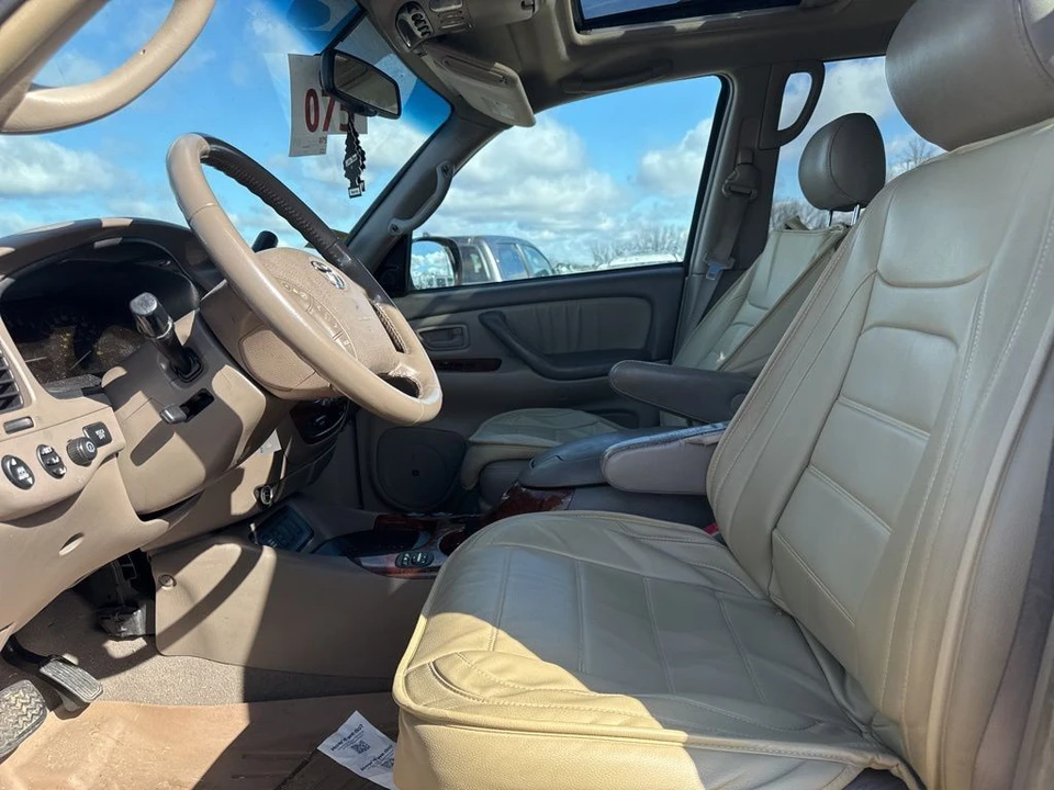 2007 Toyota Sequoia 1st Gen - Image 5 of 8