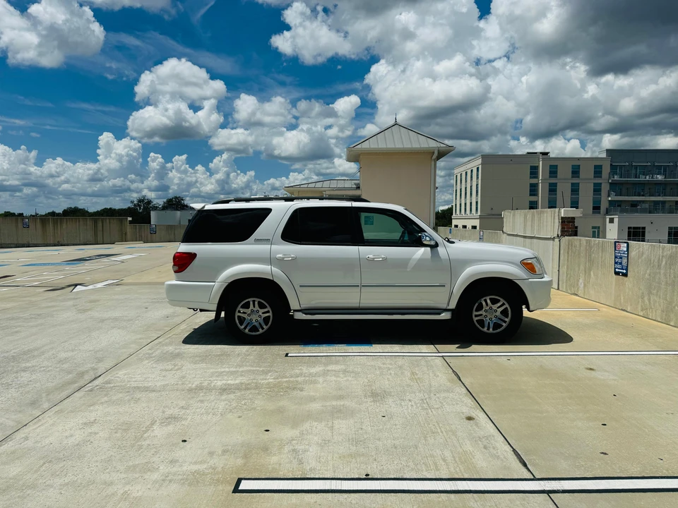 2007 Toyota Sequoia 1st Gen - Image 29 of 31