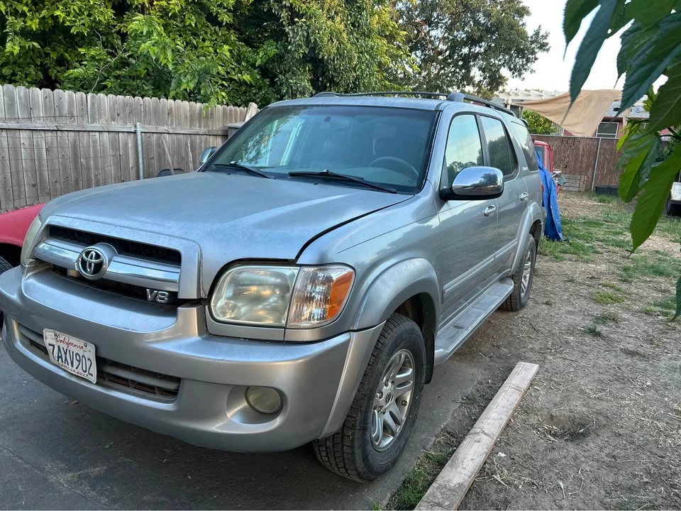 2007 Toyota Sequoia 1st Gen - Image 2 of 5