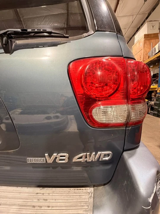 2007 Toyota Sequoia 1st Gen - Image 5 of 7