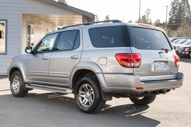 2007 Toyota Sequoia 1st Gen - Image 2 of 7