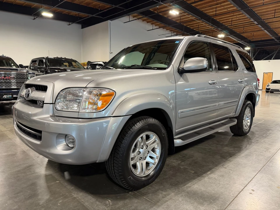 2007 Toyota Sequoia 1st Gen - Image 3 of 31