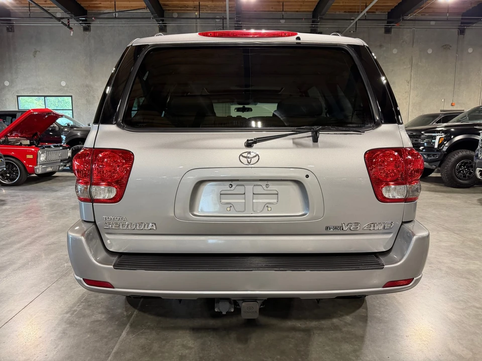 2007 Toyota Sequoia 1st Gen - Image 23 of 31