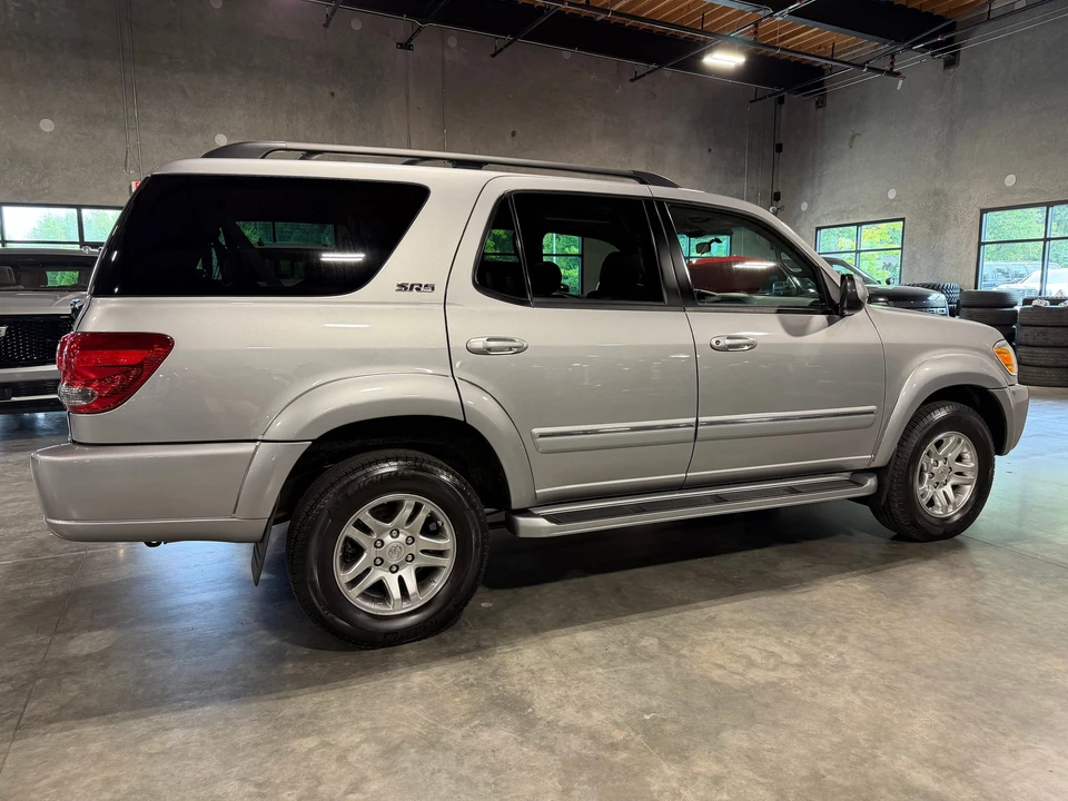 2007 Toyota Sequoia 1st Gen - Image 14 of 31
