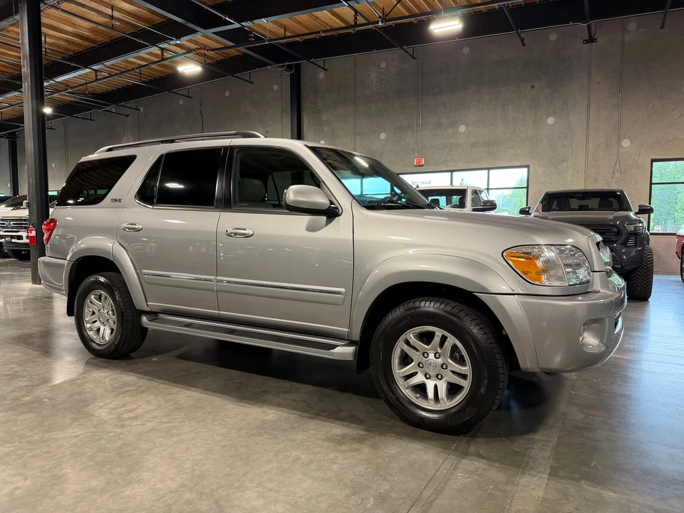 2007 Toyota Sequoia 1st Gen - Image 11 of 31