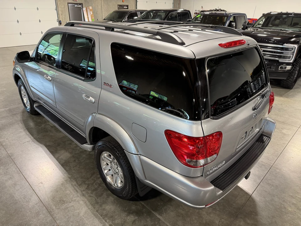 2007 Toyota Sequoia 1st Gen - Image 28 of 31