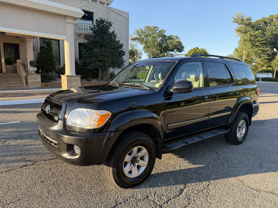 2007 Toyota Sequoia 1st Gen - Image 6 of 31