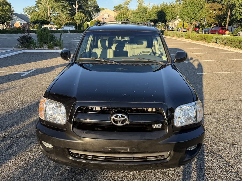 2007 Toyota Sequoia 1st Gen - Image 27 of 31