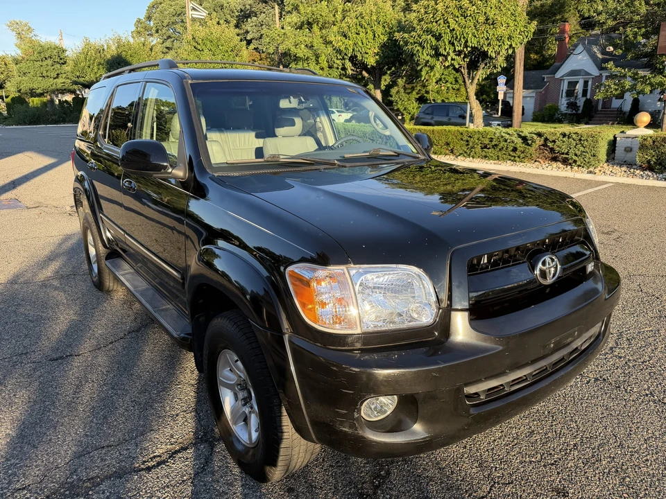 2007 Toyota Sequoia 1st Gen - Image 24 of 31