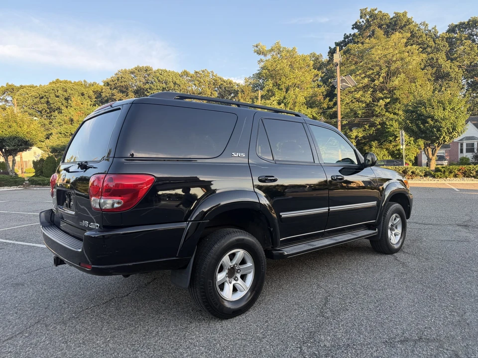 2007 Toyota Sequoia 1st Gen - Image 21 of 31