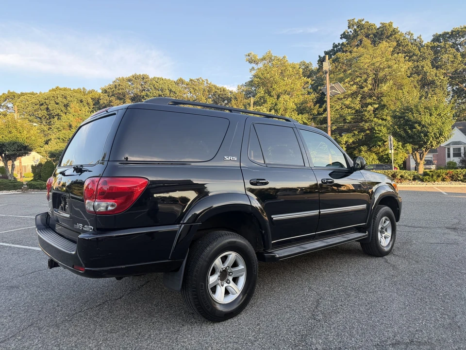 2007 Toyota Sequoia 1st Gen - Image 19 of 31