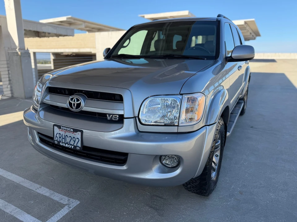 2007 Toyota Sequoia 1st Gen - Image 27 of 31