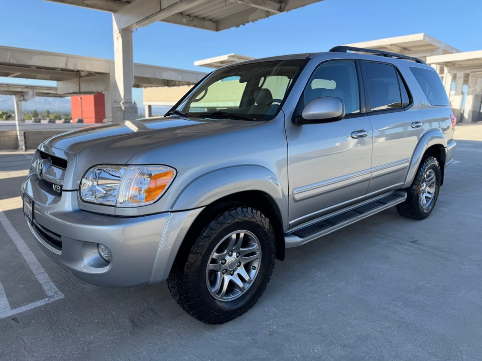 2007 Toyota Sequoia 1st Gen - Image 23 of 31