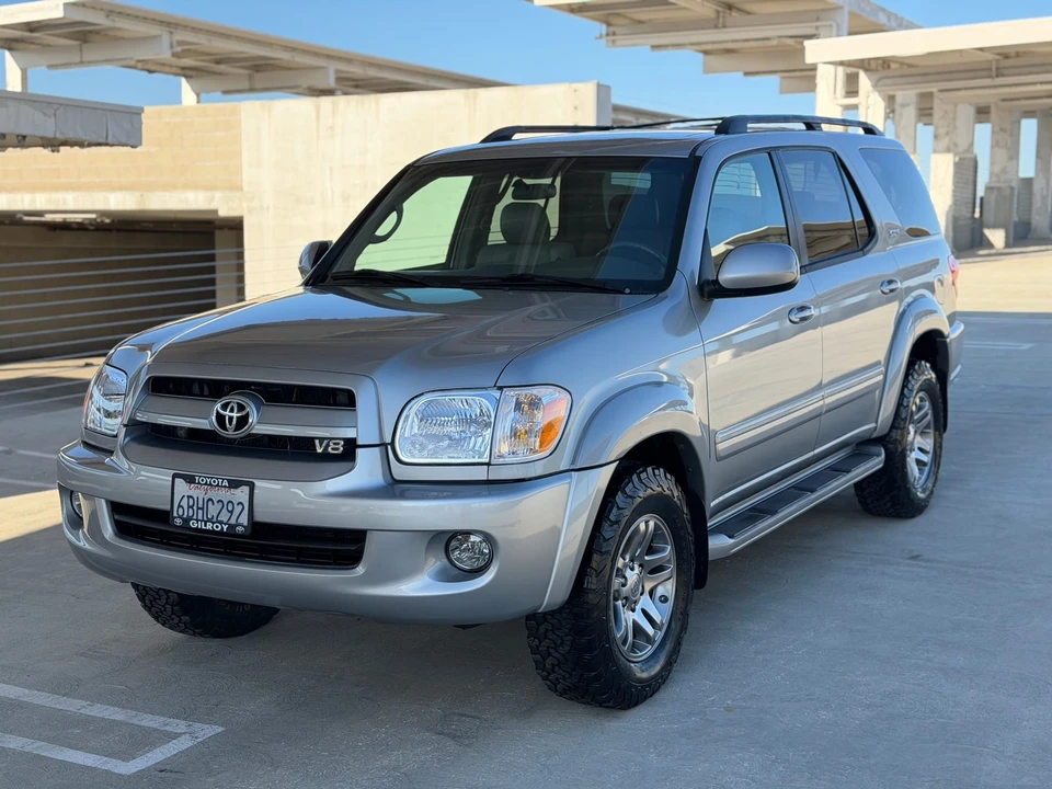 2007 Toyota Sequoia 1st Gen - Image 25 of 31