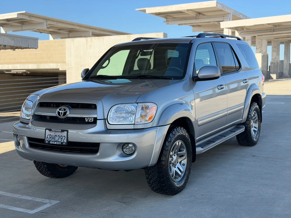 2007 Toyota Sequoia 1st Gen - Image 24 of 31
