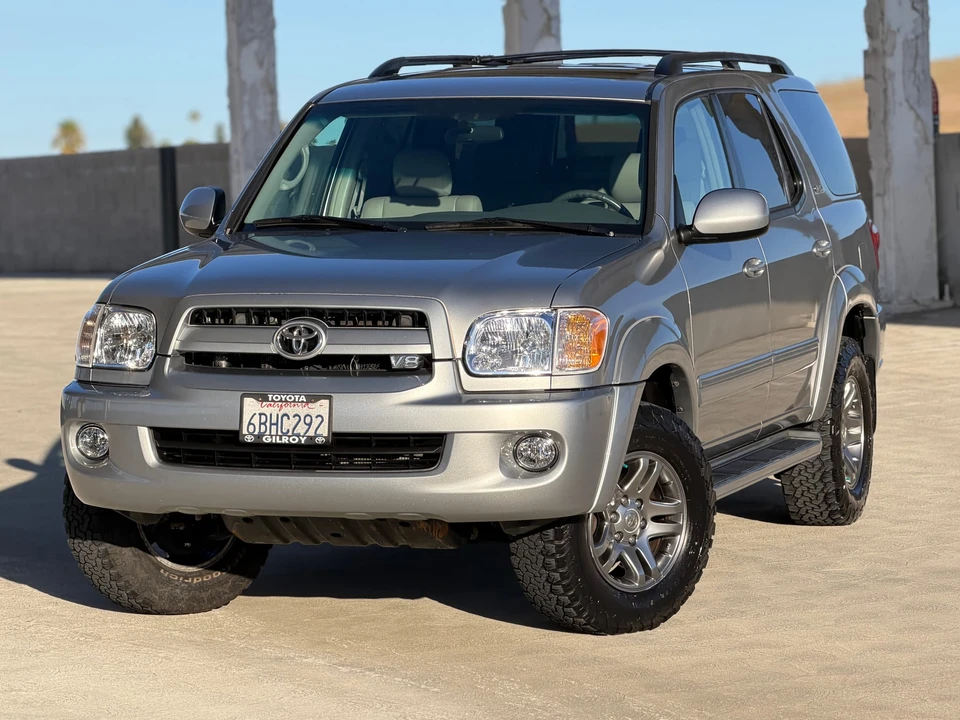2007 Toyota Sequoia 1st Gen - Image 14 of 31