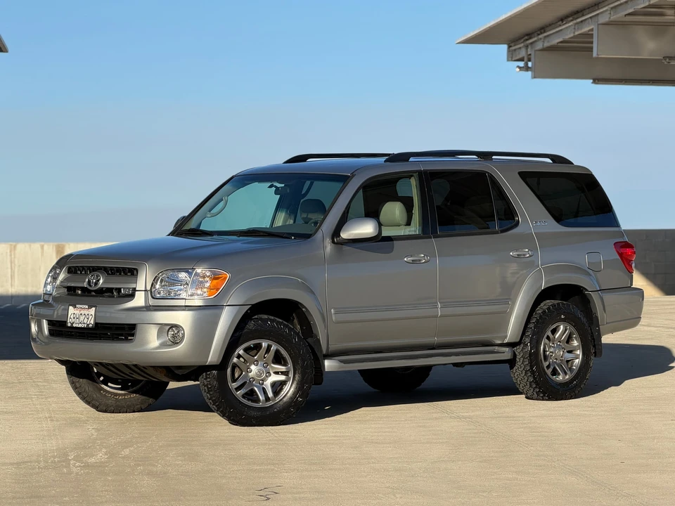 2007 Toyota Sequoia 1st Gen - Image 5 of 31