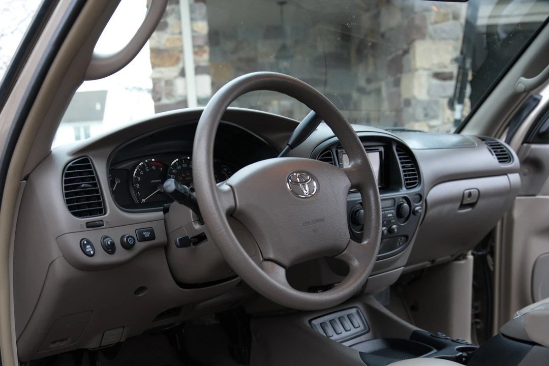 2007 Toyota Sequoia 1st Gen - Image 5 of 7