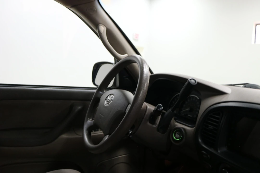 2007 Toyota Sequoia 1st Gen - Image 5 of 7
