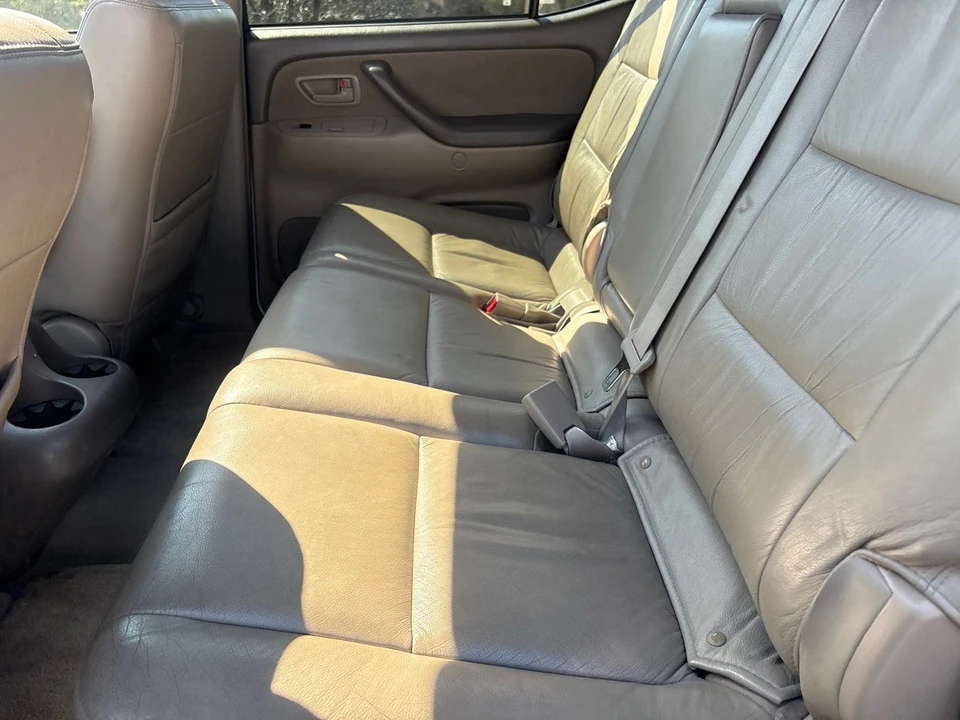 2007 Toyota Sequoia 1st Gen - Image 14 of 15