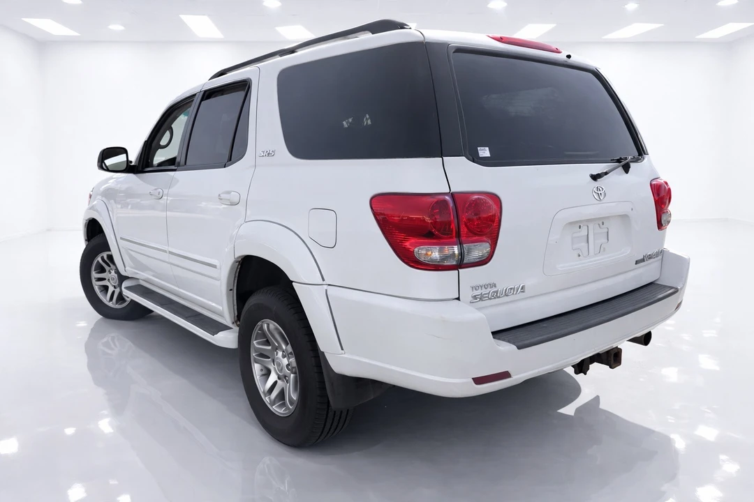 2007 Toyota Sequoia 1st Gen - Image 3 of 15