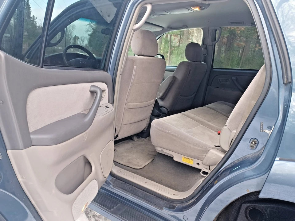 2007 Toyota Sequoia 1st Gen - Image 17 of 21