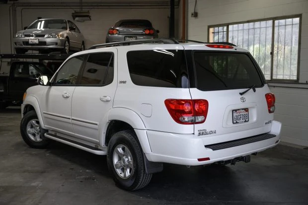 2007 Toyota Sequoia 1st Gen - Image 2 of 7