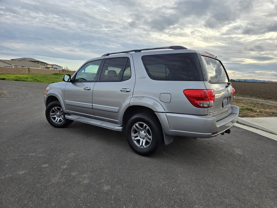 2007 Toyota Sequoia 1st Gen - Image 4 of 20