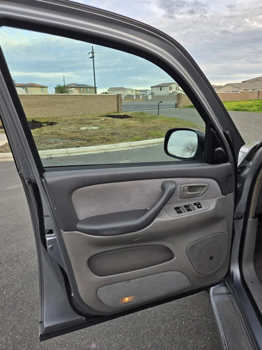 2007 Toyota Sequoia 1st Gen - Image 14 of 20