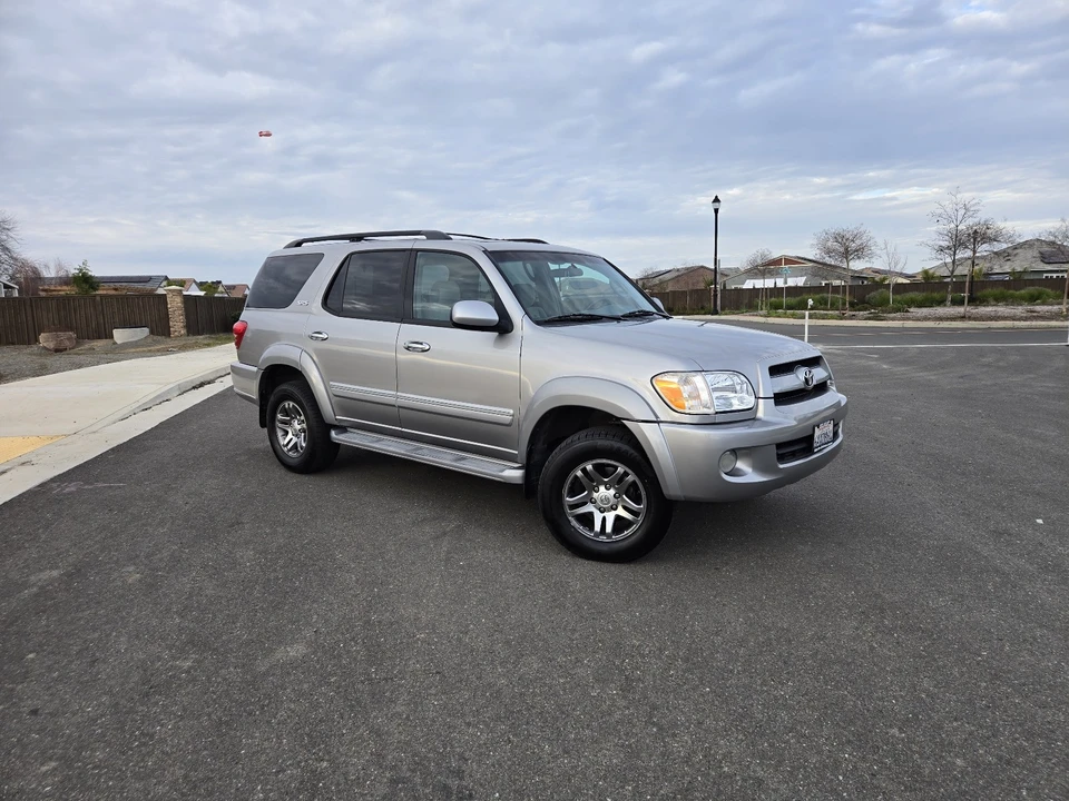 2007 Toyota Sequoia 1st Gen - Image 2 of 20
