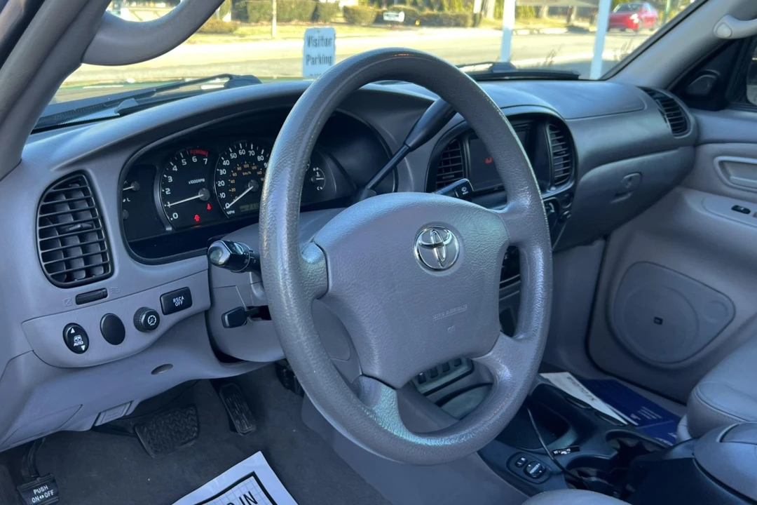 2007 Toyota Sequoia 1st Gen - Image 5 of 7