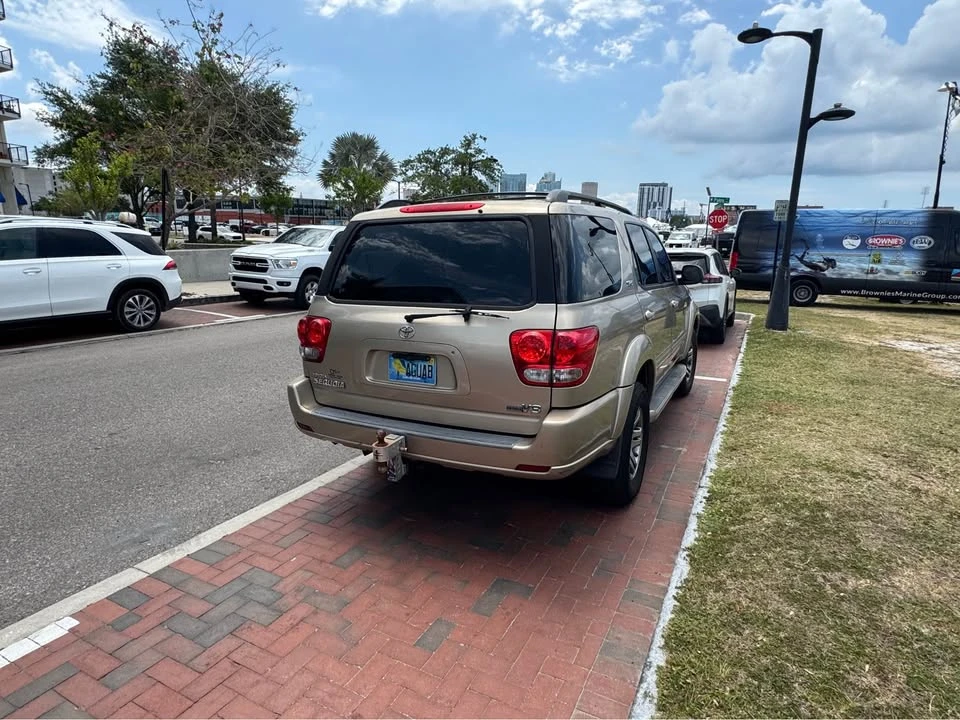 2007 Toyota Sequoia 1st Gen - Image 2 of 19
