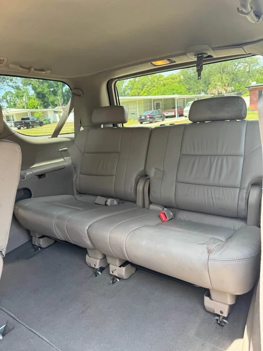 2007 Toyota Sequoia 1st Gen - Image 16 of 19