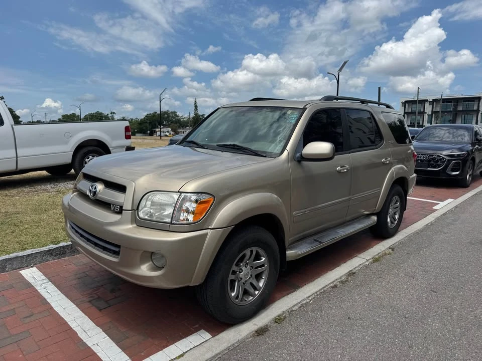 2007 Toyota Sequoia 1st Gen - Image 4 of 19