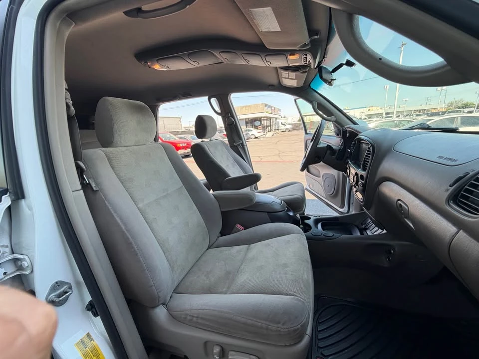 2007 Toyota Sequoia 1st Gen - Image 17 of 20