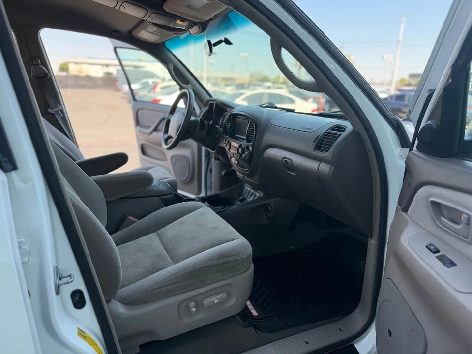 2007 Toyota Sequoia 1st Gen - Image 18 of 20